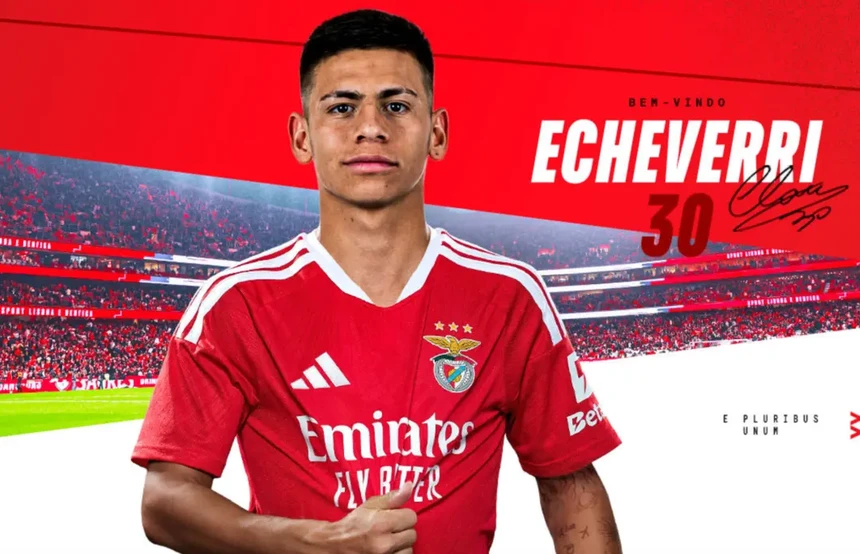 Imagem de Echeverri é reforço do Benfica por empréstimo do Manchester City