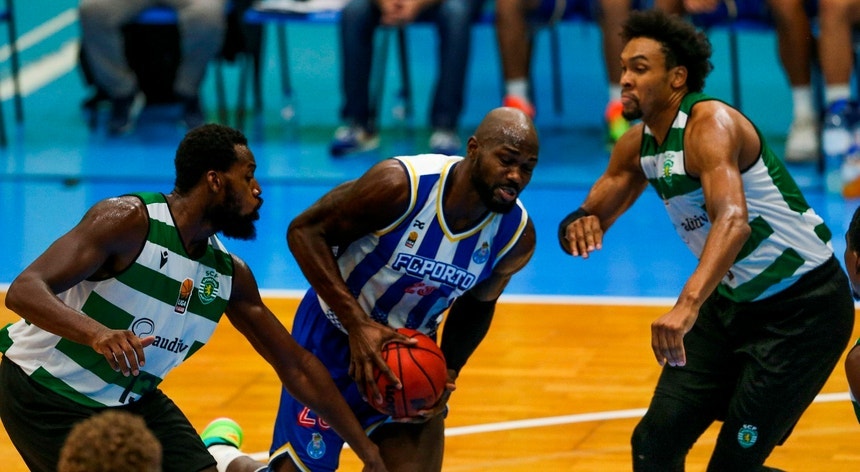 Fc Porto Vence Sporting E Apanha Os Leoes Na Lideranca Da Liga De Basquetebol