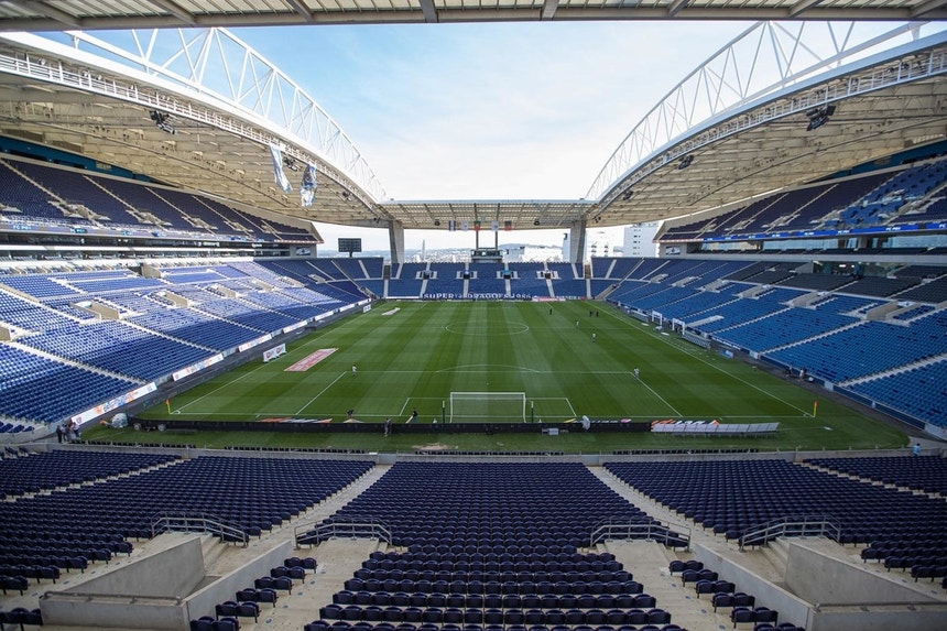 Estádio do Dragão interditado por dois jogos - SIC Notícias