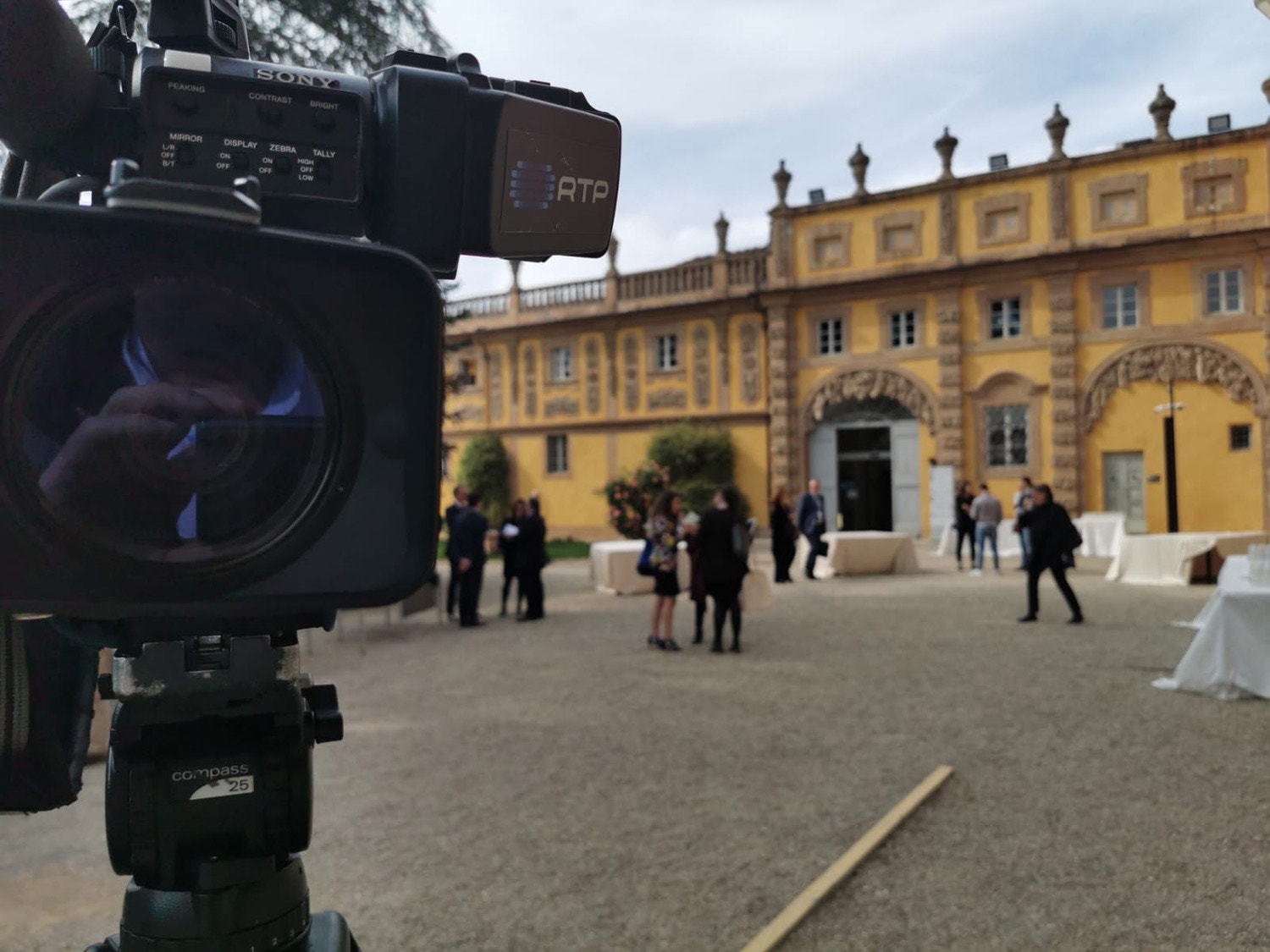  O rep&oacute;rter Pedro Miguel Gomes. O evento anual, que tem lugar em maio, &eacute; organizado pelo European University Institute (EUI) desde 2011. Fonte: RTP Europa 