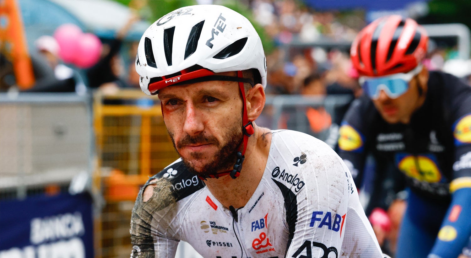 Adam Yates desiste da Volta a Itália