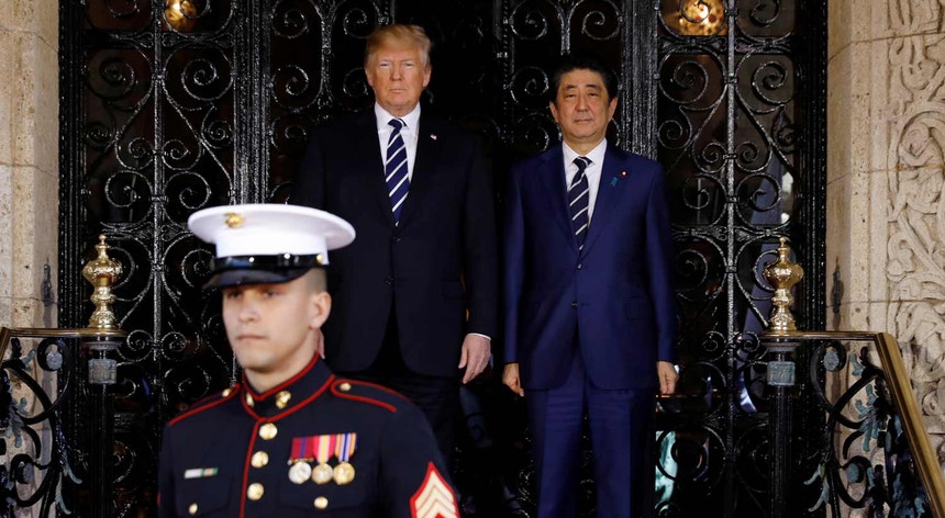 Trump esteve reunido na terça-feira com o primeiro-ministro japonês
