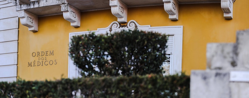 Imagem ilustrativa: Ordem dos Médicos acusa a Direção Executiva do SNS de impor cortes em cirurgias