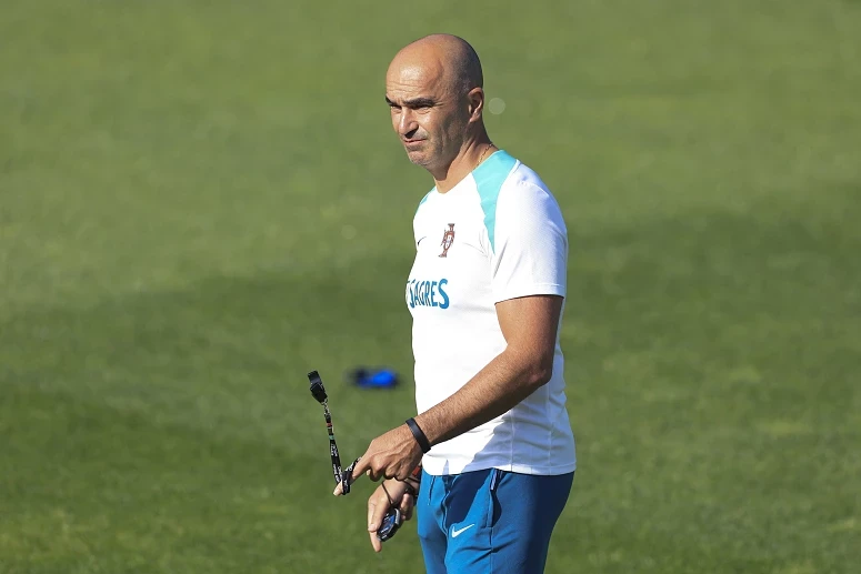 Roberto Martinez começa a preparar a equipa para a dupla jornada
