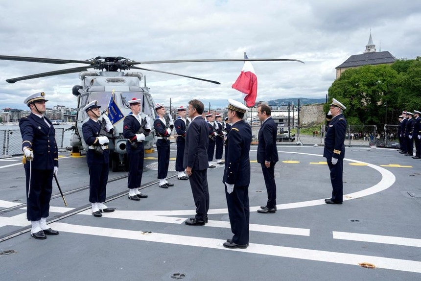 Imagem de Macron promove serviço militar voluntário perante riscos de conflito