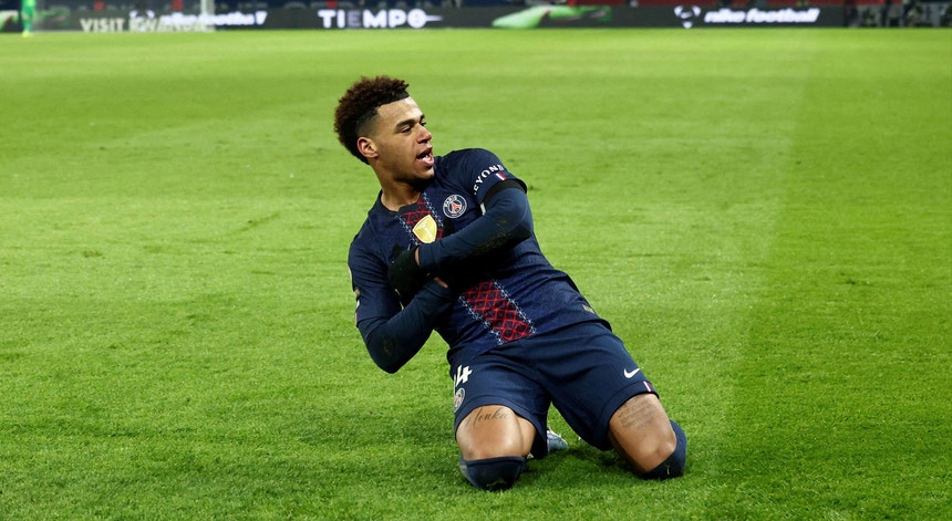 Imagem de PSG segue no encalço do líder