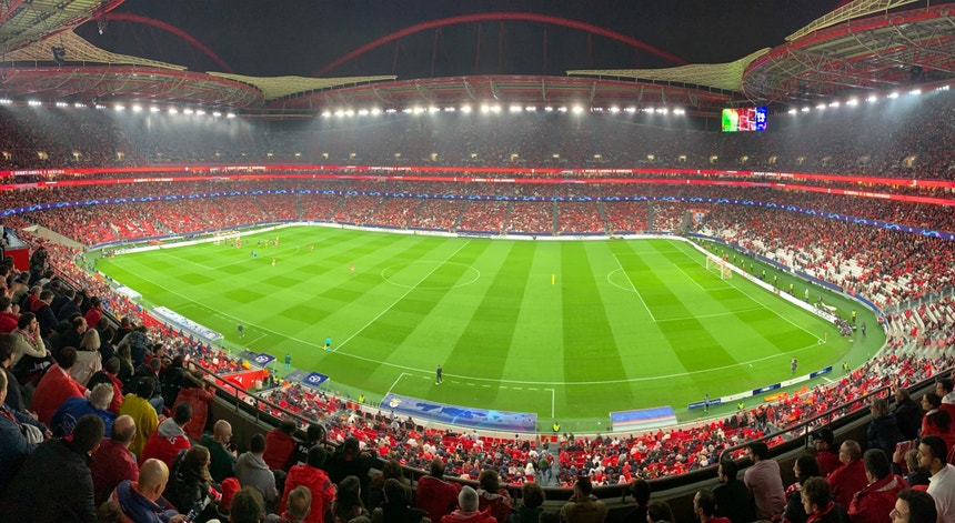 Benfica recebe Hearts