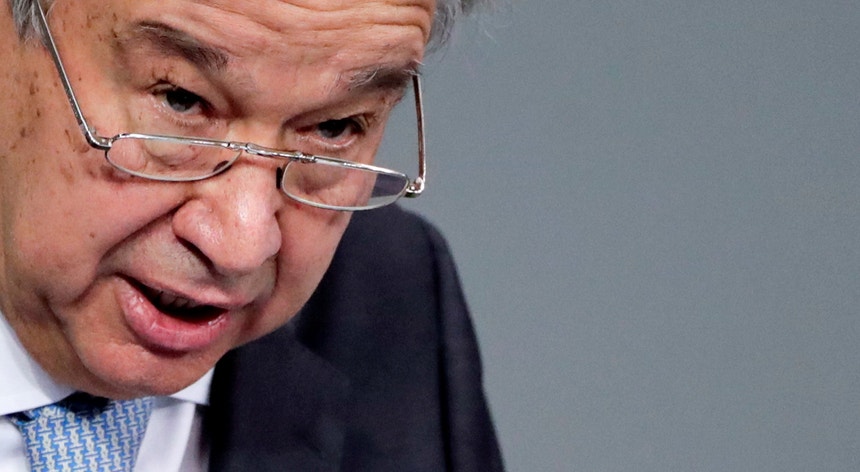 António Guterres pede a intensificação do combate à ascensão neonazi 
