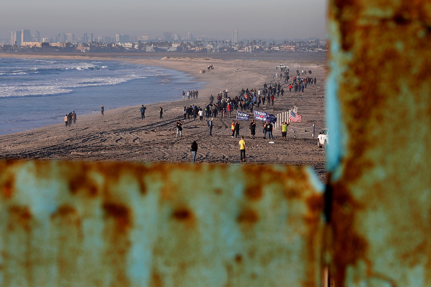  Carlos Barria - Reuters 