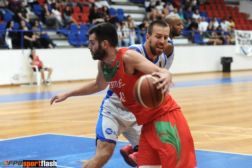 Seleção Nacional de basquetebol defronta hoje a Eslováquia e