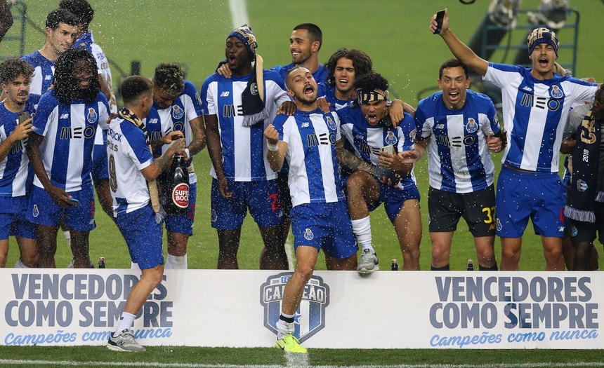 FC Porto recebe troféu de campeão na segunda-feira após jogo com Moreirense