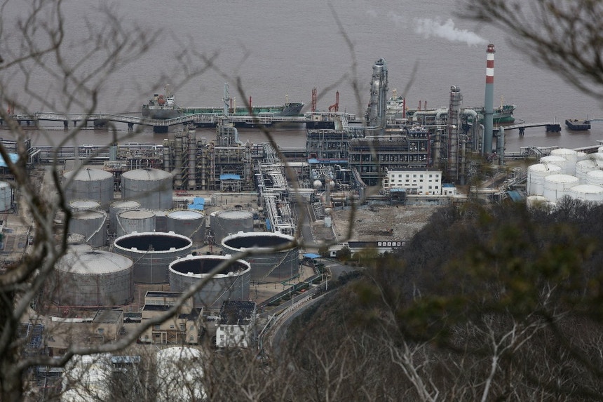 OPEP+ admite aumentar oferta de petróleo bruto em agosto pelo quinto mês consecutivo