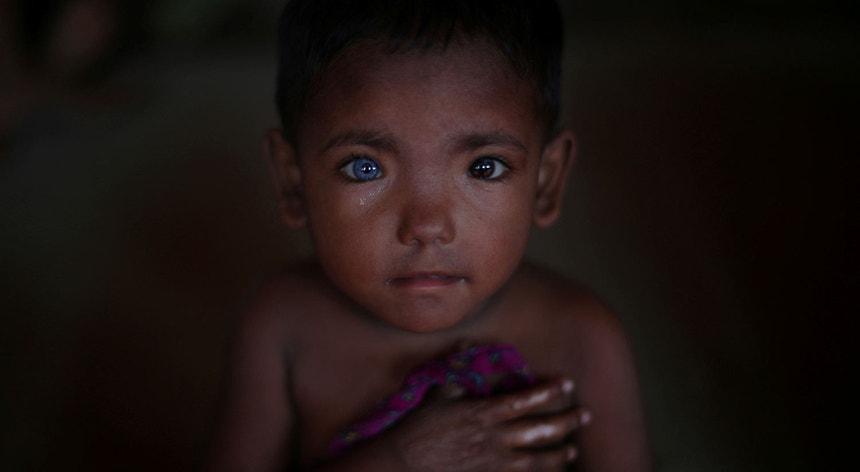 Hosne Ara, 4 anos. Refugiado obrigado a deixar a casa em Mynamar
