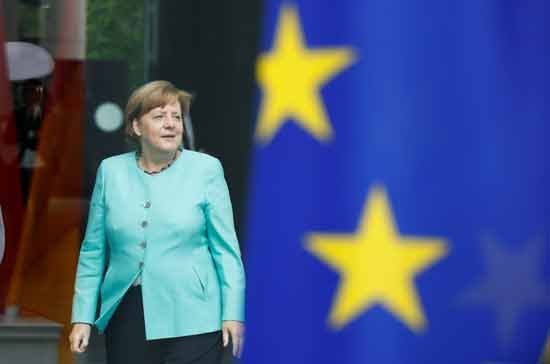 A chanceler alem&atilde; Angela Merkel, na recep&ccedil;&atilde;o aos primeiros l&iacute;deres que ir&atilde;o participar na cimeira do g20, dias 7 e 8 de julho, em Hamburgo, Foto: Reuters