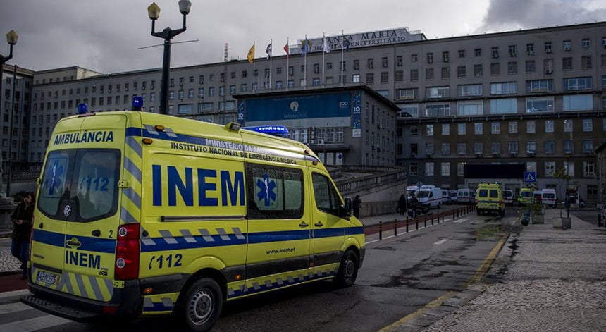 INEM prevê renovar até 2021 frota de ambulâncias em Postos de ...
