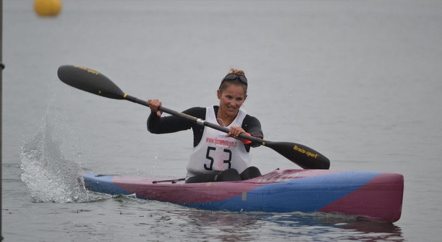 Sara Rafael quedou-se pelo 19º lugar nos Mundiais de canoagem de mar
