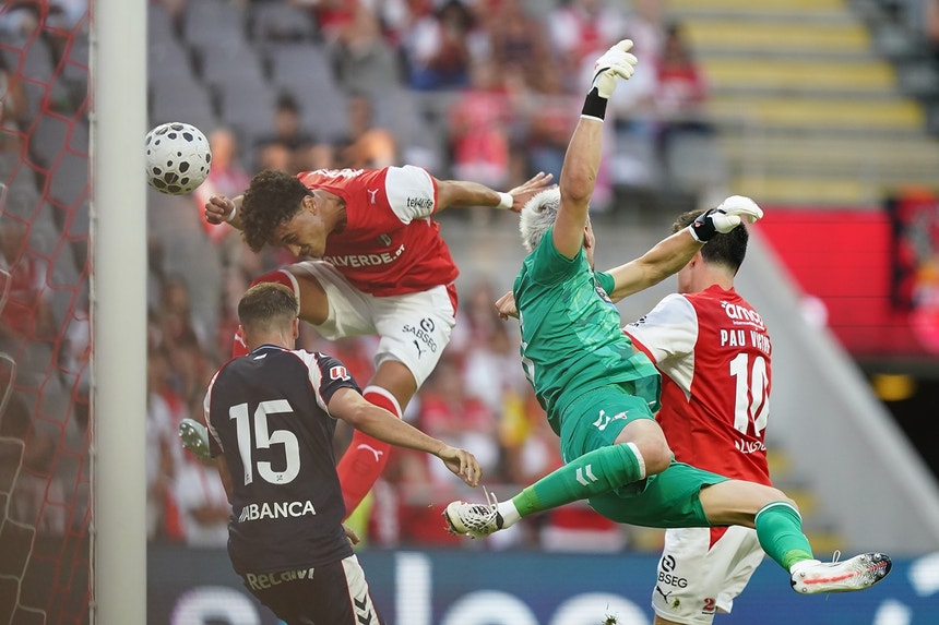Imagem de Sporting de Braga consente empate ao cair do pano frente ao Celta de Vigo