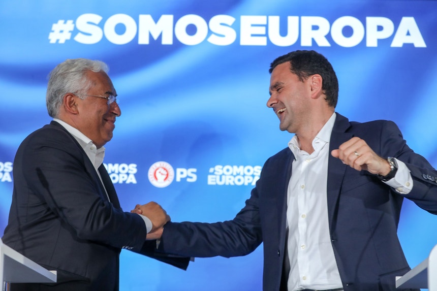 António Costa, secretário-geral do PS, agradeceu aos portugueses a votação “expressiva, clara e inequívoca” no partido
