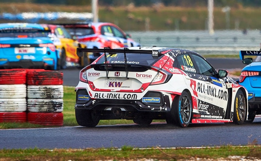 Tiago Monteiro em 14.º e 15.º antes de o WTCR chegar a Portugal