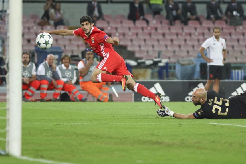 Guedes está de regresso ao Benfica
