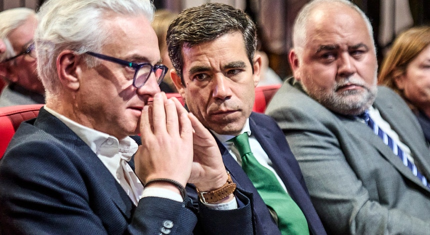 Imagem de Ministro da Presidência diz que Estado pode ajudar os media sem se intrometer