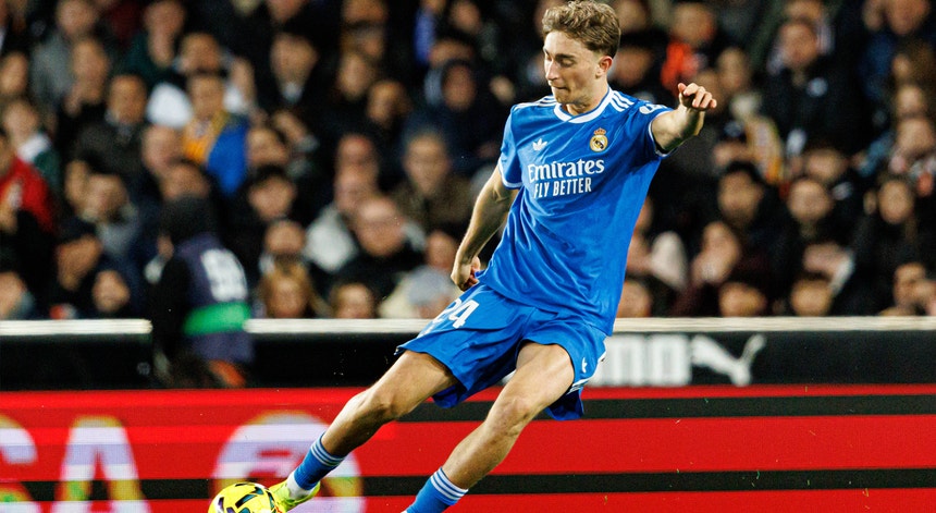 Imagem de Huijsen falha jogo com Benfica, Valverde deverá estar apto