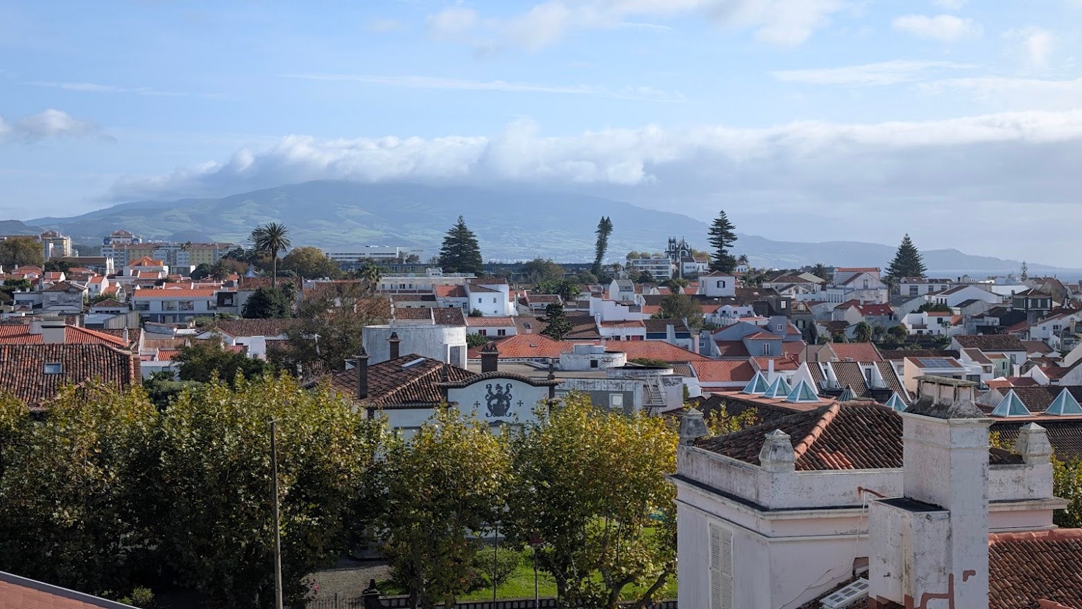 Caso de meningite em escola dos Açores "não é de alarme"