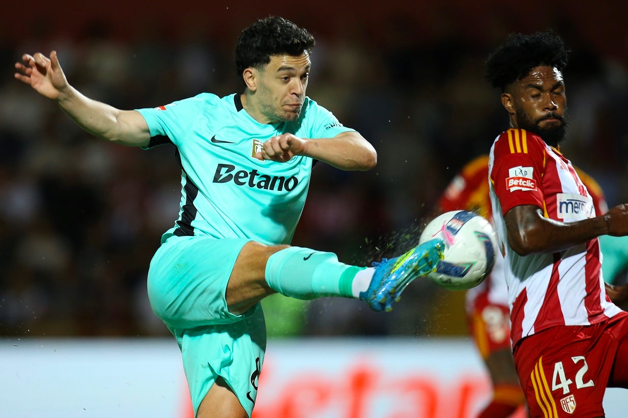 Sporting empata nas Aves