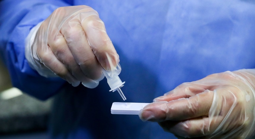 As farmácias voltam a fazer testes gratuitos à covid-19, desde que sejam prescritos
