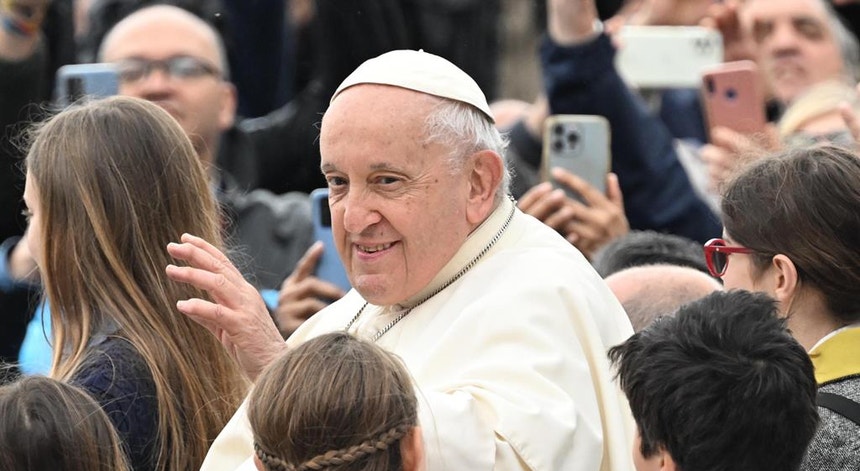 O Papa Francisco lança a sua primeira autobiografia
