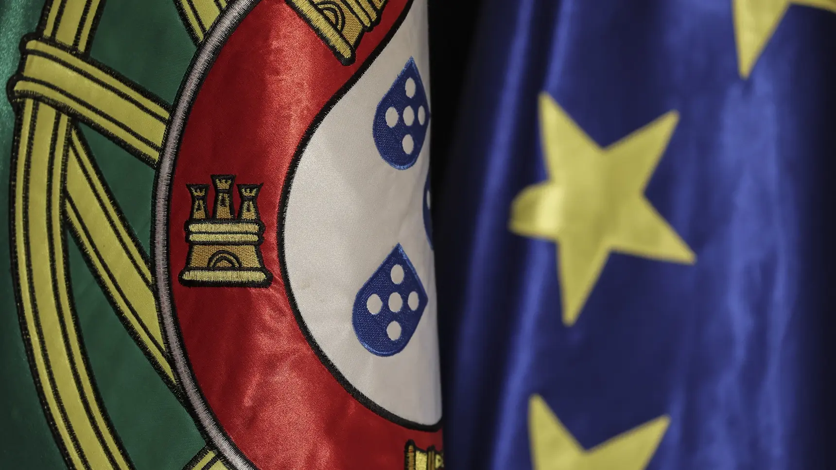 Bruxelas debate com Portugal revisão de PRR mas desconhece plano português