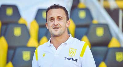 Nantes dispensa treinador Pierre Aristouy