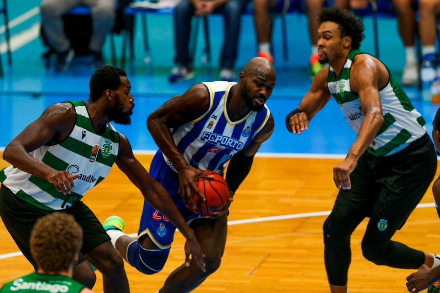 Basquetebol: Sporting vence FC Porto no Dragão