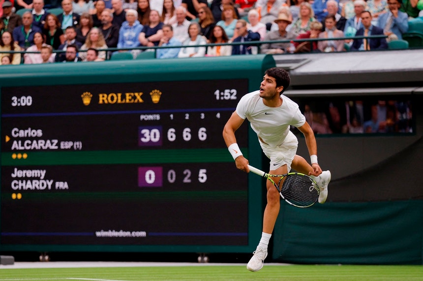 Tenista espanhol Carlos Alcaraz ausente de Wimbledon devido a lesão no pulso