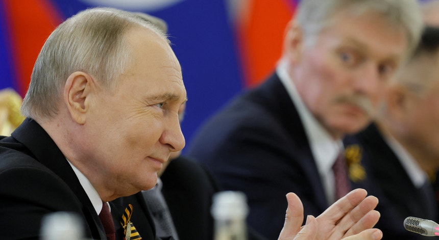 Acordos russos em África são estratégia para recuperar influência