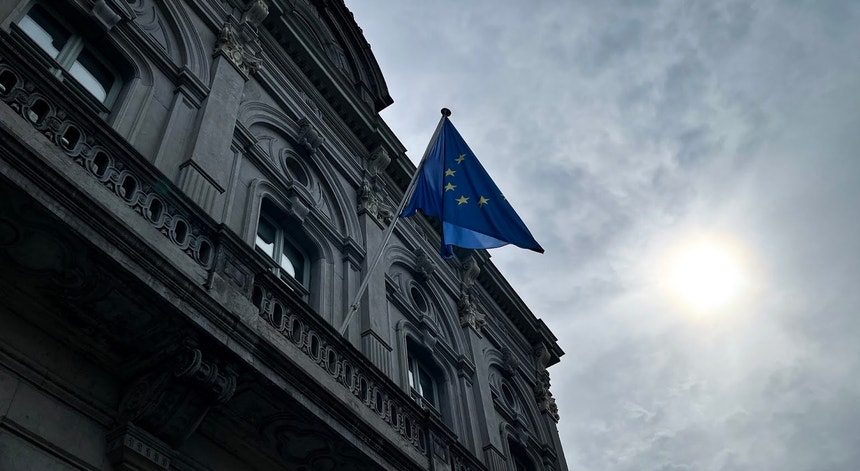 Inflação acelera para 2,9% na zona euro e 3% na UE em julho