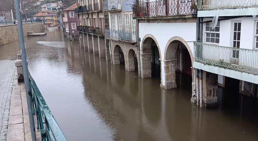 Imagem de A resposta aos danos e a evolução do estado do tempo ao minuto