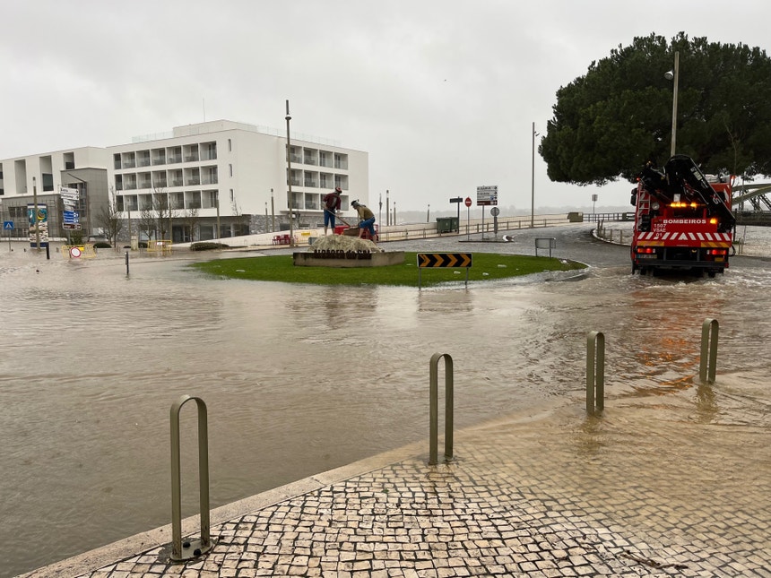 Imagem de Intempéries. Adesão a moratórias não vale reclassificação do risco do crédito