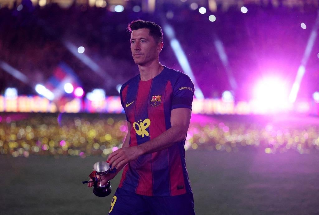 Robert Lewandowski despede-se do FC Barcelona
