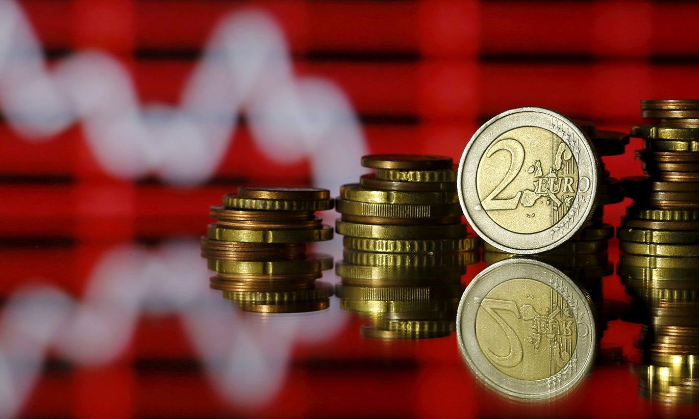 Euro volta a cair face ao dólar face à incerteza sobre acordo entre EUA e Irão