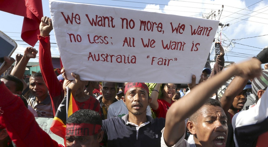 Em março, uma manifestação a favor da delimitação das fronteiras marítimas entre Timor-Leste e a Austrália realizou-se junto à embaixada australiana em Dili. 
