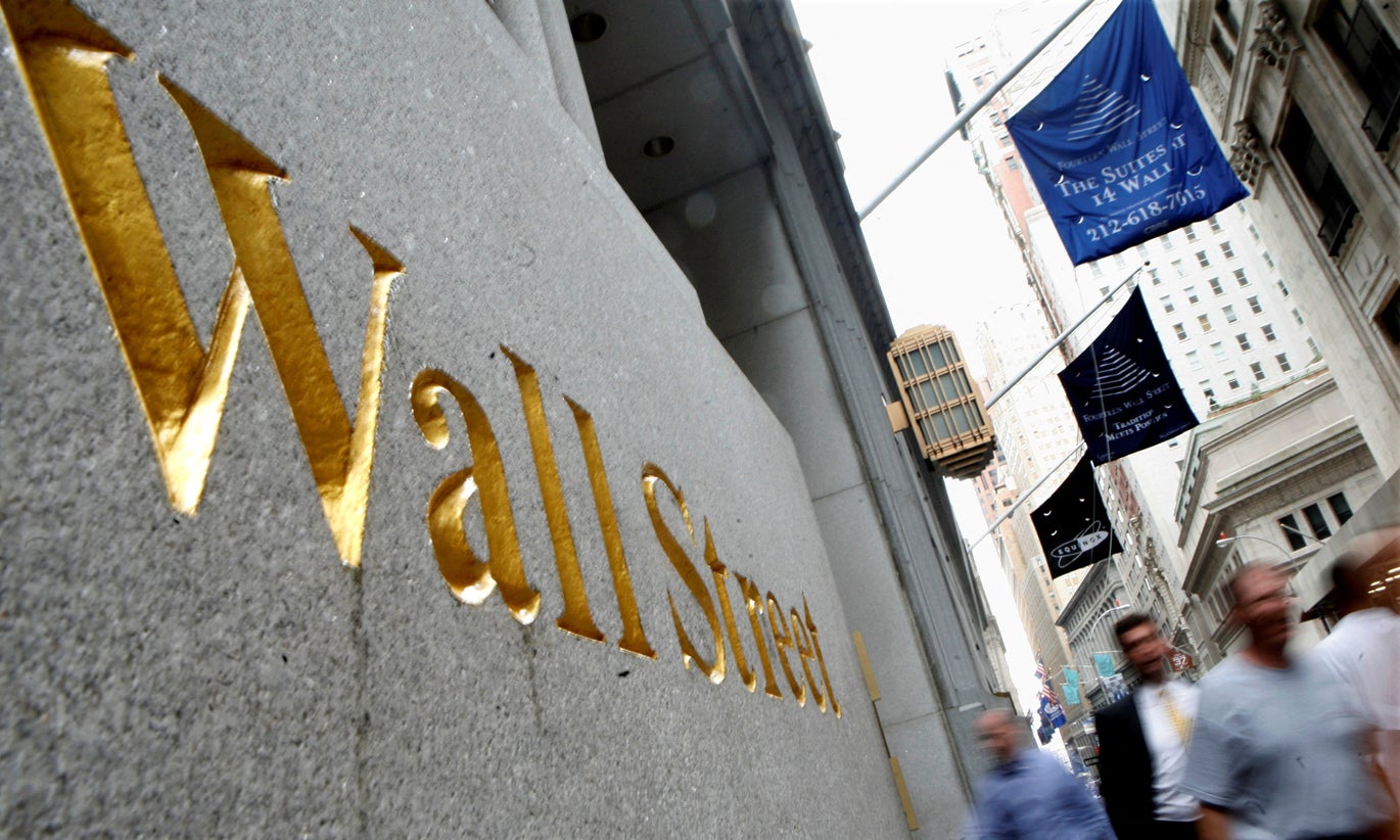 Wall Street encerra em alta um dos melhores meses dos últimos anos