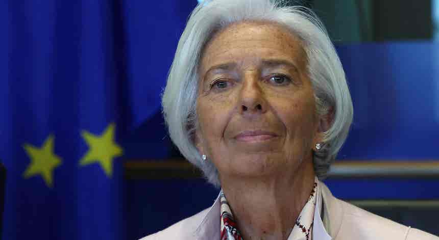 Eurodeputados ouvem Christine Lagarde. "É preciso fazer regressar a inflação ao nível definido"