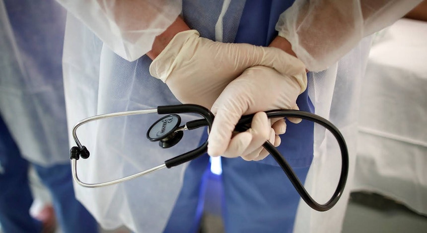 Imagem de Ordem dos Médicos saúda adiamento do novo sistema de acesso a consultas e cirurgias