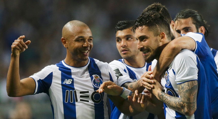 A equipa do FC Porto festejou mais uma vitória
