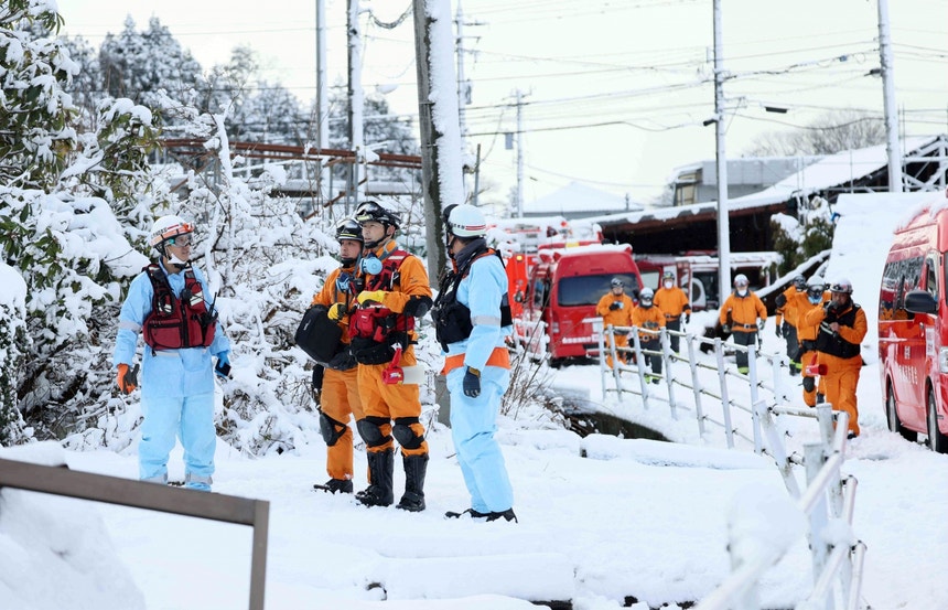 As autoridades continuam a pedir precaução na zona do sismo no Japão
