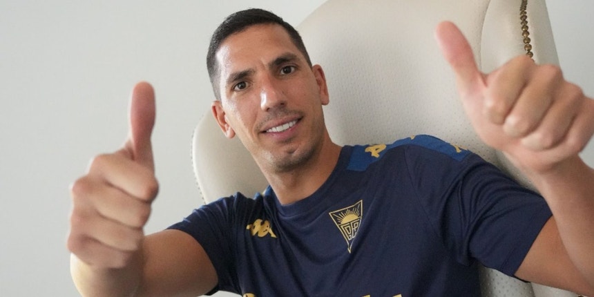 Joel Robles assinou contrato por duas épocas
