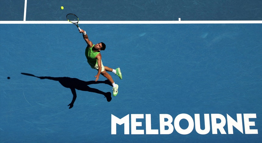 Alcaraz nos oitavos do Open da Austrália