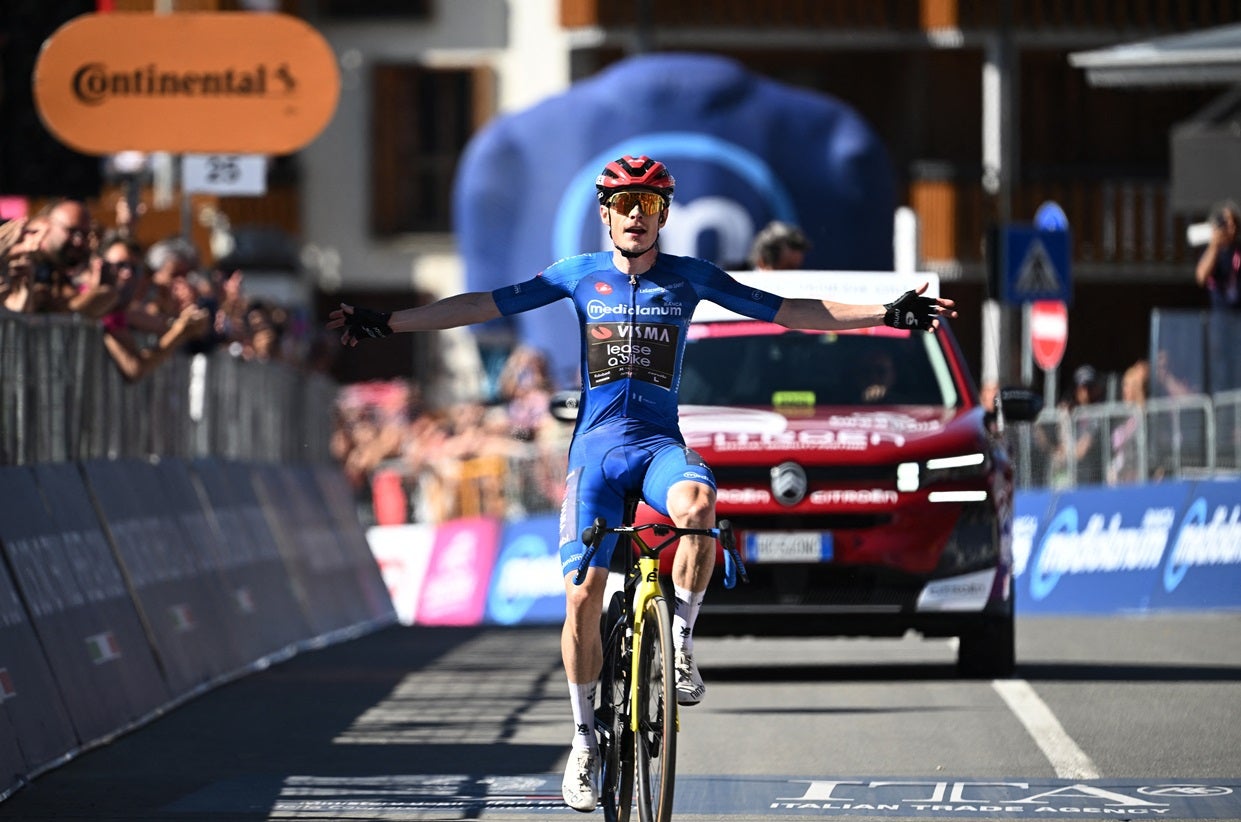 Eulálio destronado da liderança por Vingegaard que ganhou a 14.ª etapa