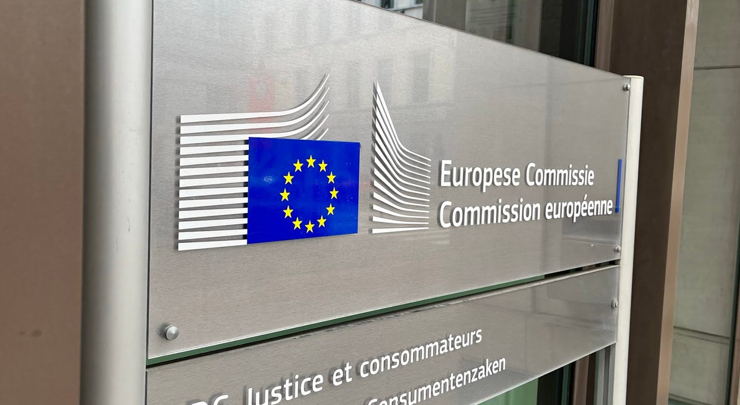 Migrações e terrorismo. Comissão Europeia atenta a possíveis ameaças